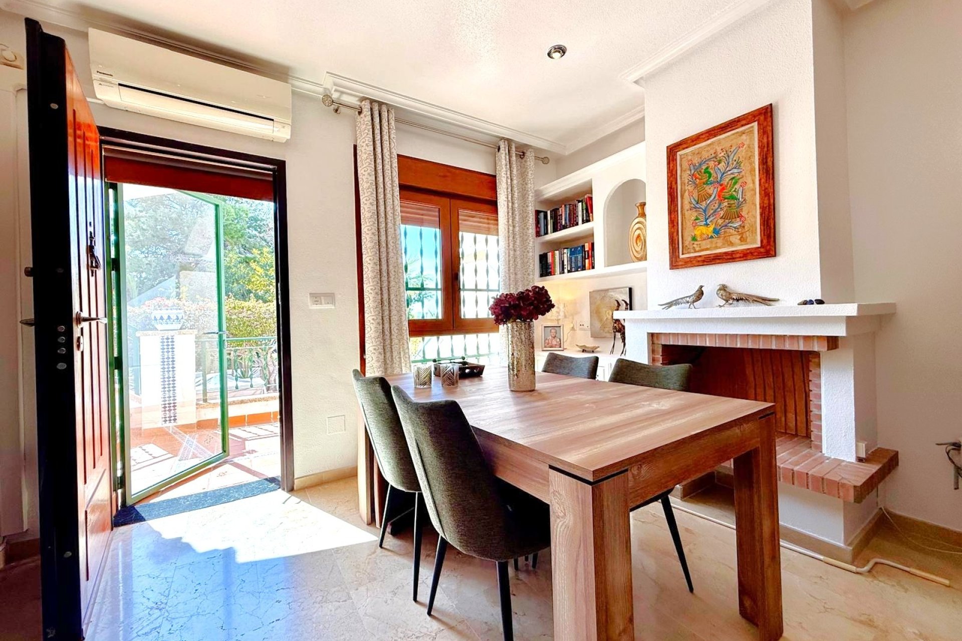 Resale - Townhouse -
Orihuela Costa - Villamartín