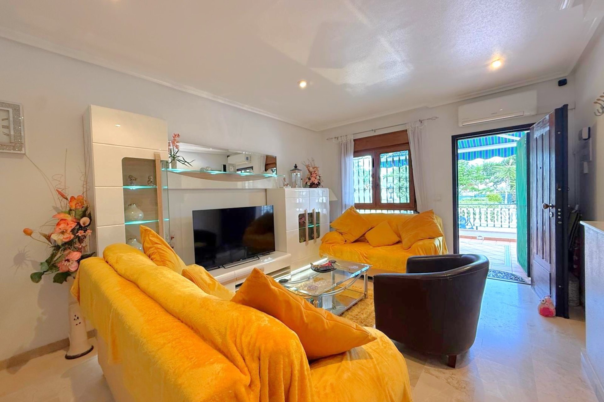 Resale - Townhouse -
Orihuela Costa - Villamartín