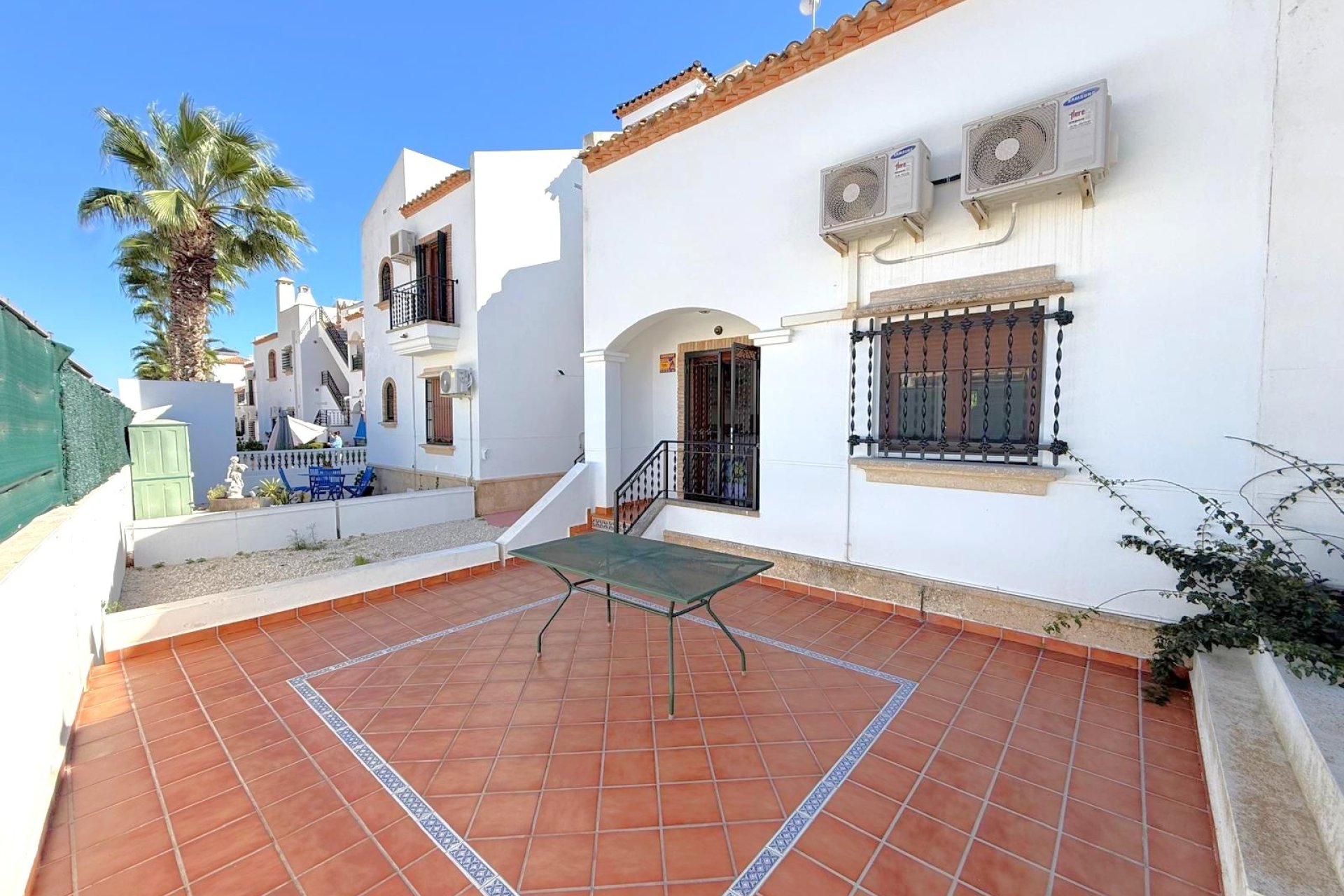 Resale - Townhouse -
Orihuela Costa - Villamartín