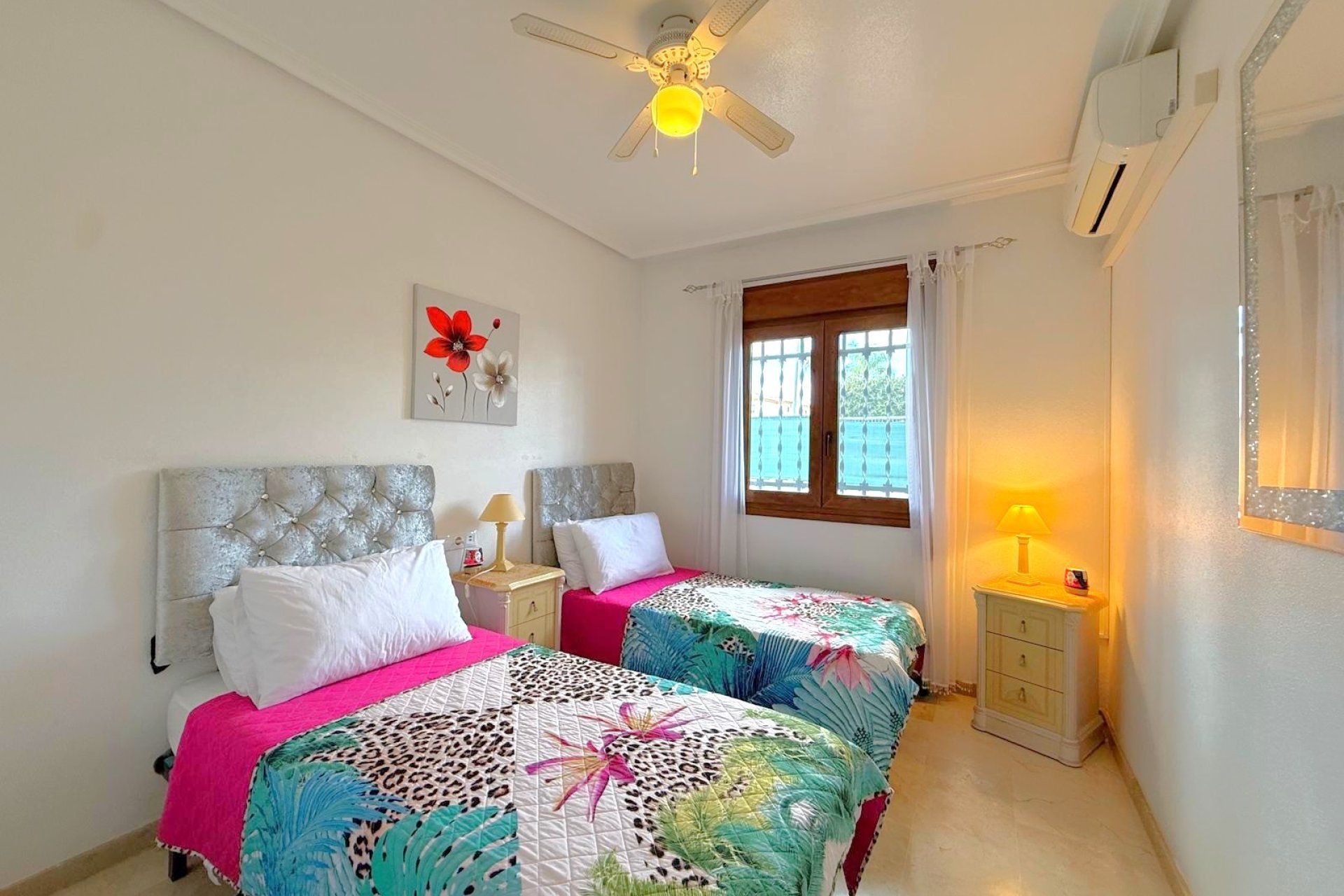 Resale - Townhouse -
Orihuela Costa - Villamartín