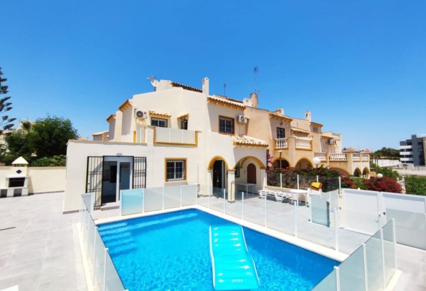 Resale - Townhouse -
Playa Flamenca - Play Flamenca