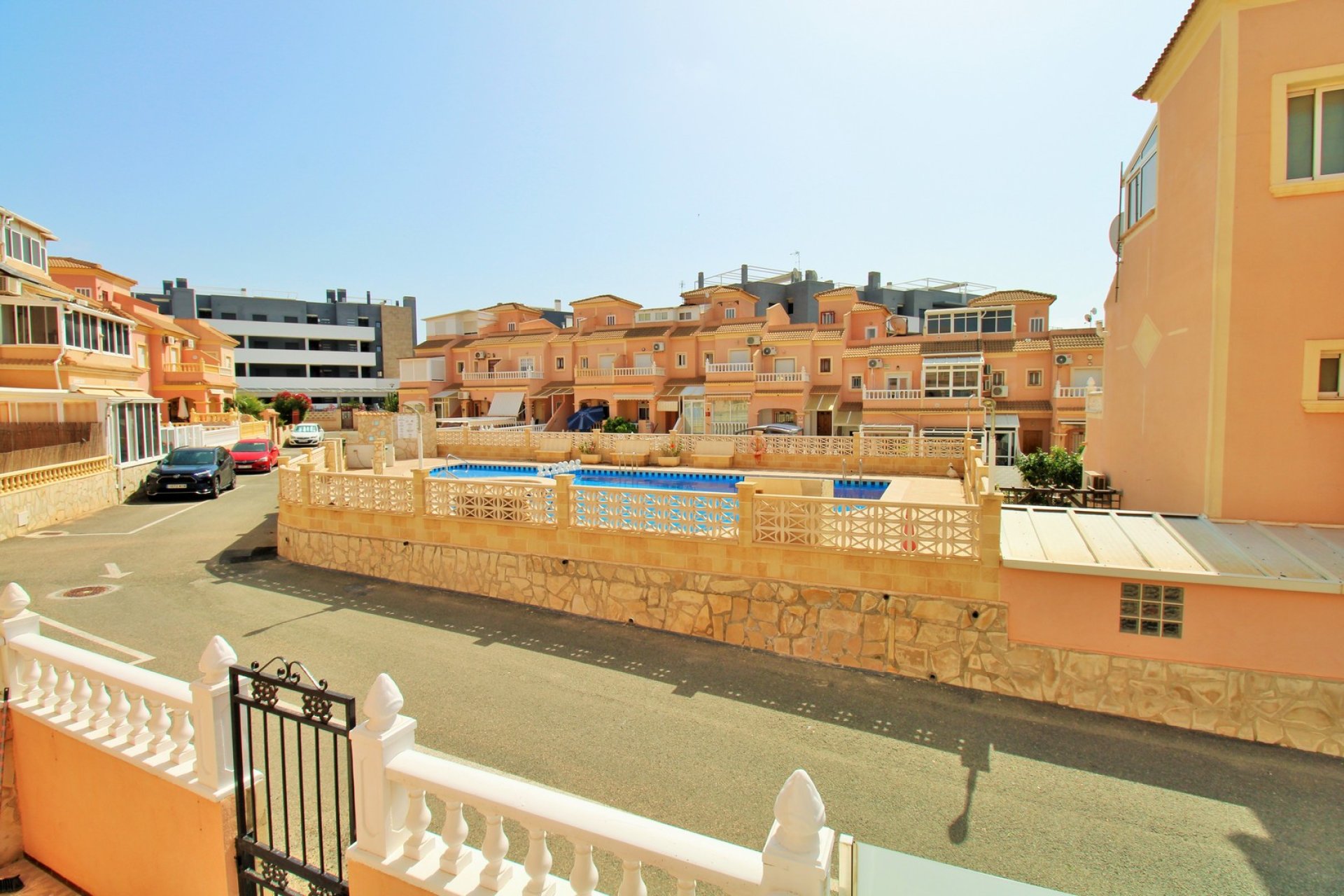 Resale - Townhouse -
Playa Flamenca