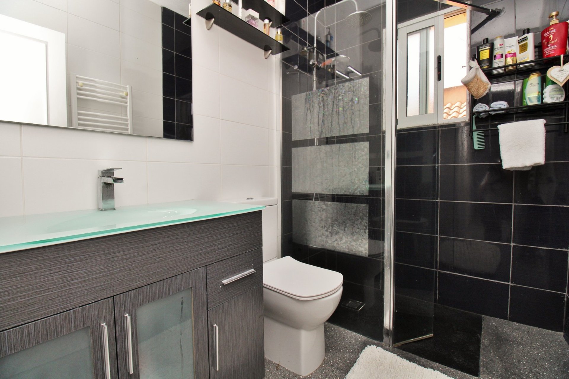 Resale - Townhouse -
Playa Flamenca