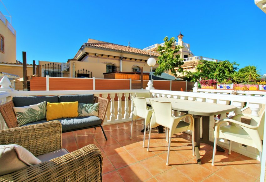 Resale - Townhouse -
Playa Flamenca