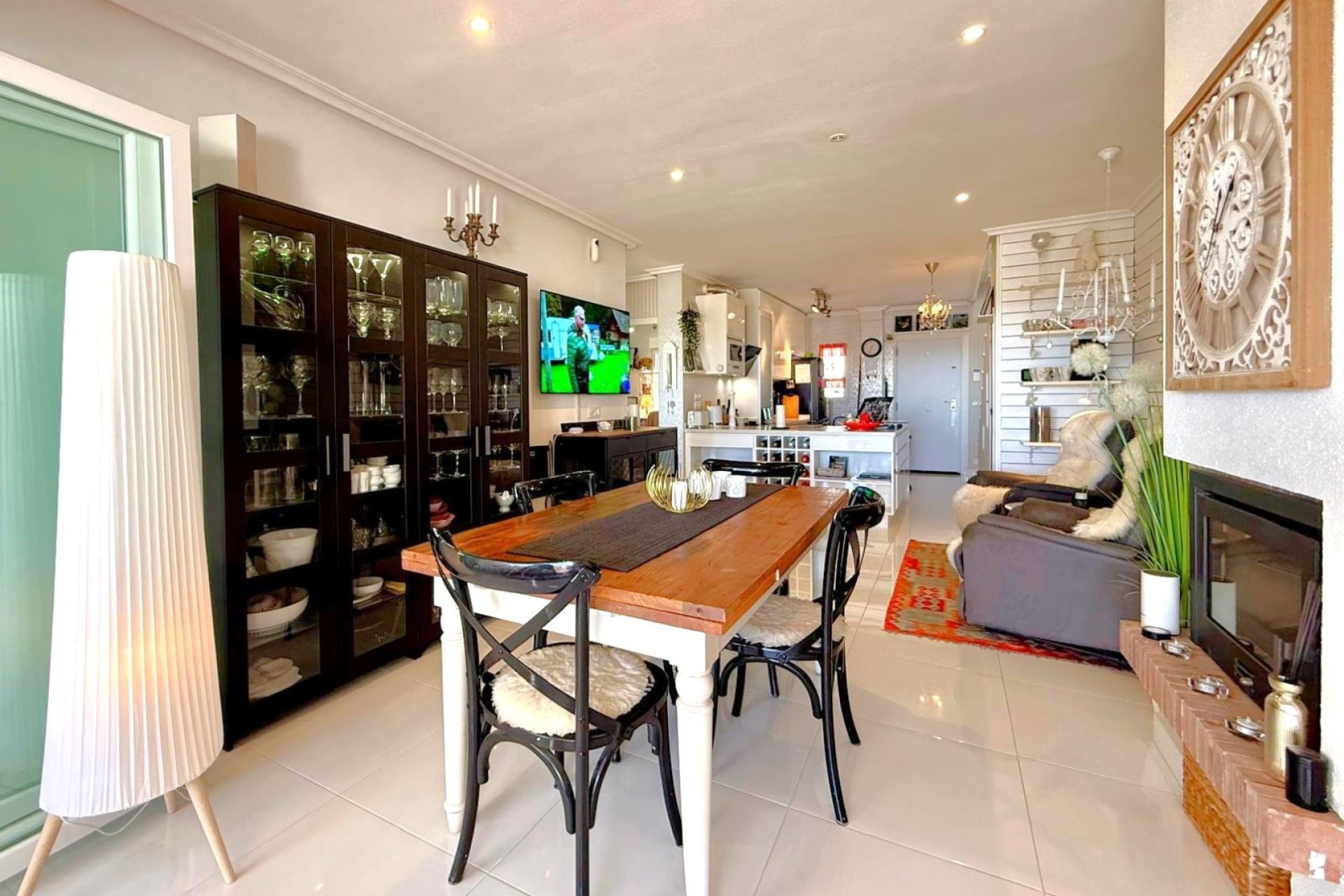 Resale - Townhouse -
San Miguel de Salinas - Blue Lagoon