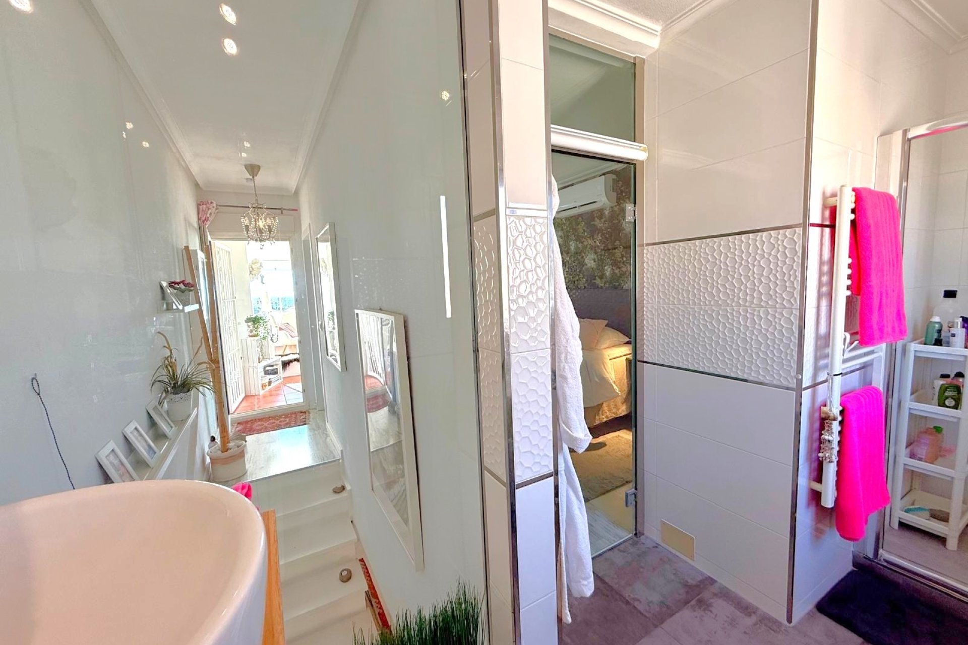 Resale - Townhouse -
San Miguel de Salinas - Blue Lagoon