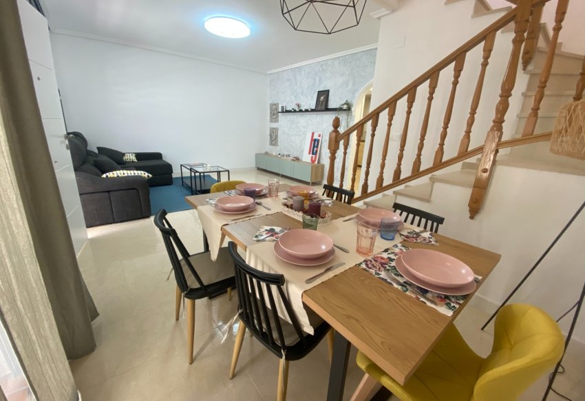 Resale - Townhouse -
San Miguel de Salinas