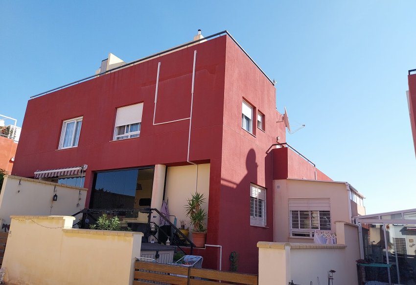 Resale - Townhouse -
Villamartín - Blue Lagoon