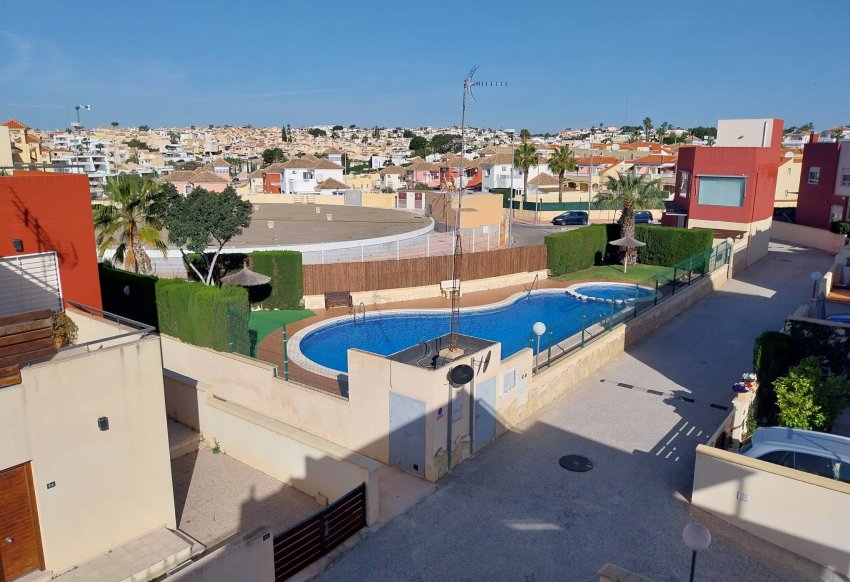 Resale - Townhouse -
Villamartín - Blue Lagoon
