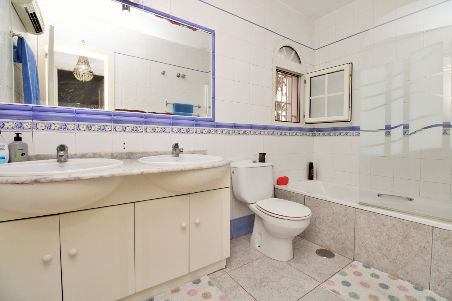 Resale - Townhouse -
Villamartín - Los Dolses