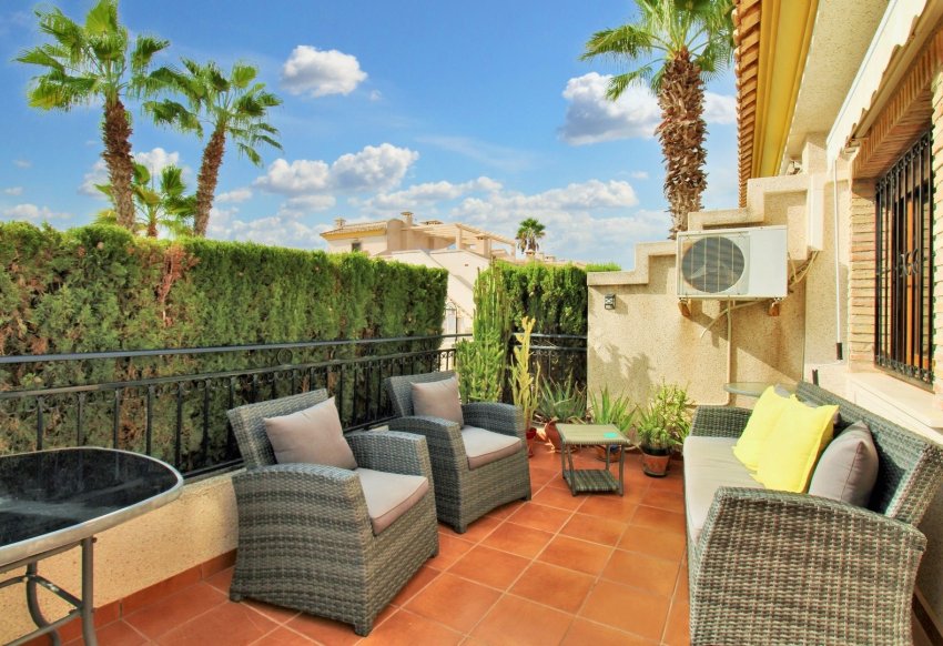 Resale - Townhouse -
Villamartín - PAU 8