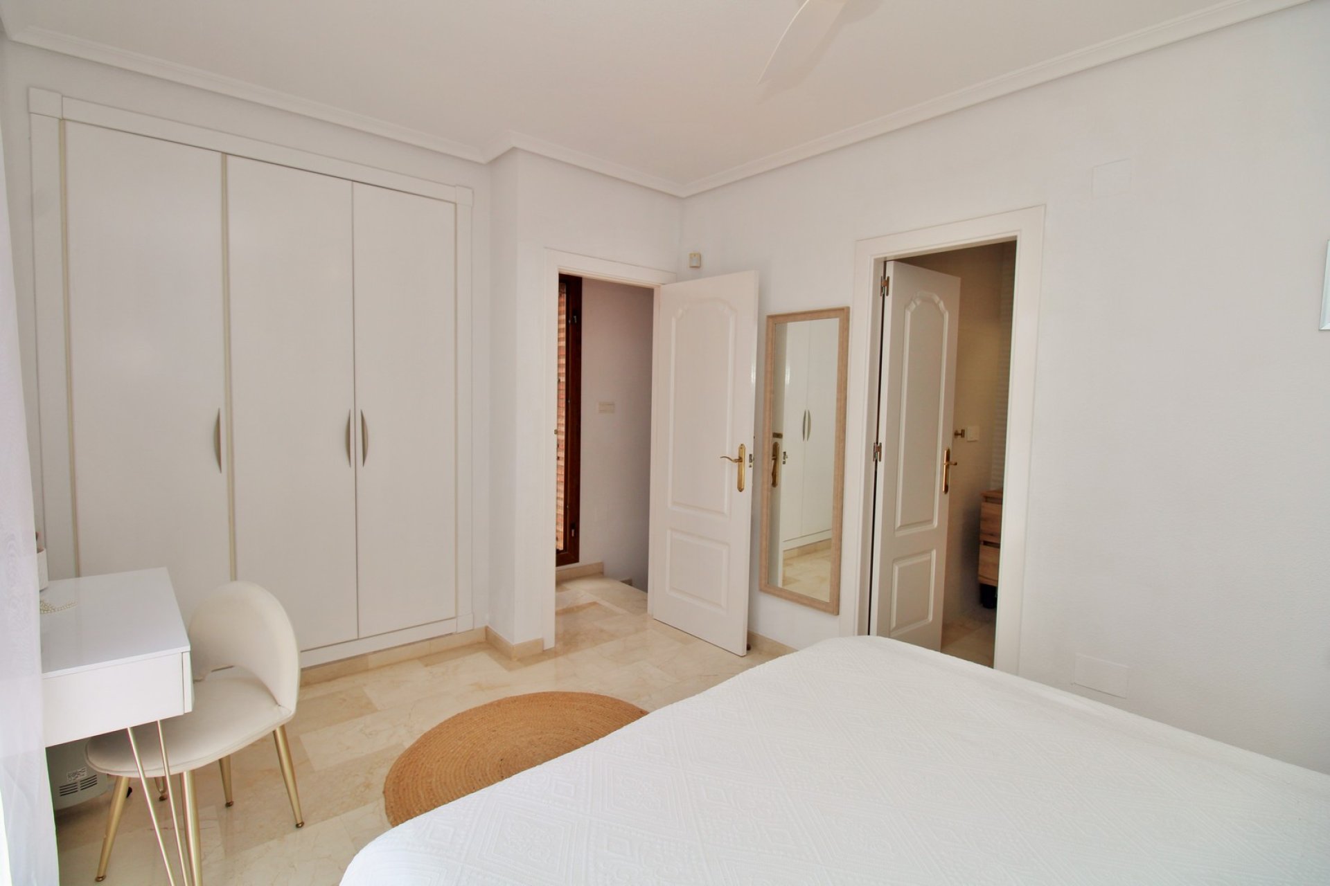 Resale - Townhouse -
Villamartín - PAU 8