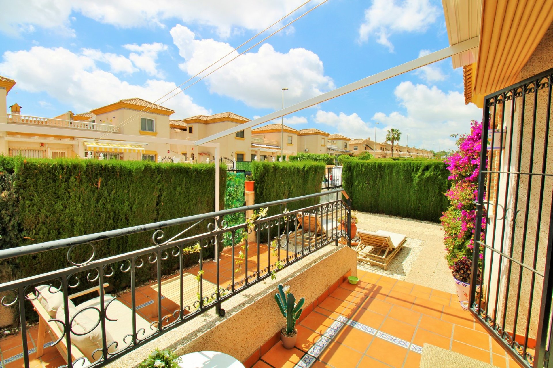 Resale - Townhouse -
Villamartín - PAU 8