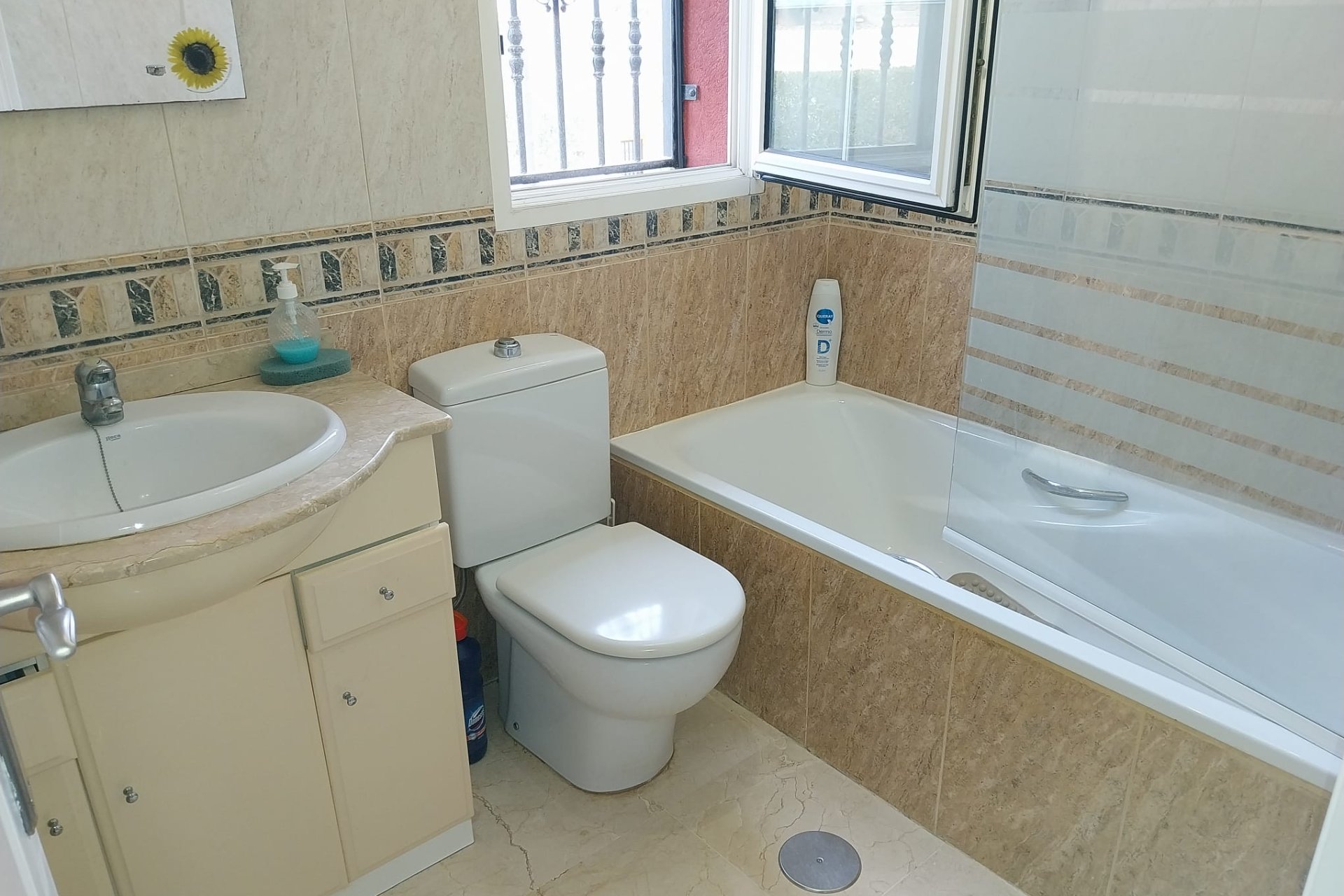 Resale - Townhouse -
Villamartín - Villamartin