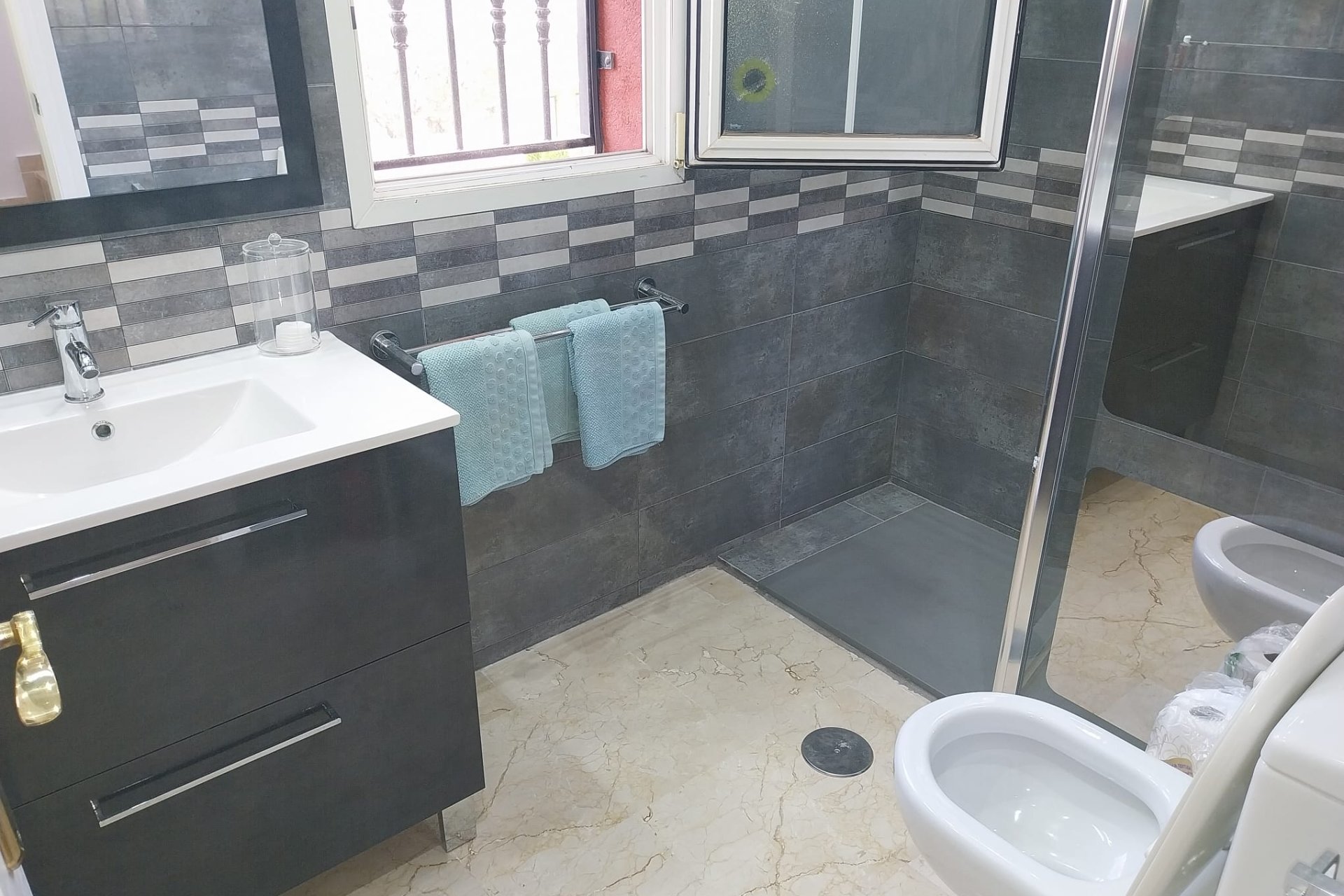 Resale - Townhouse -
Villamartín - Villamartin