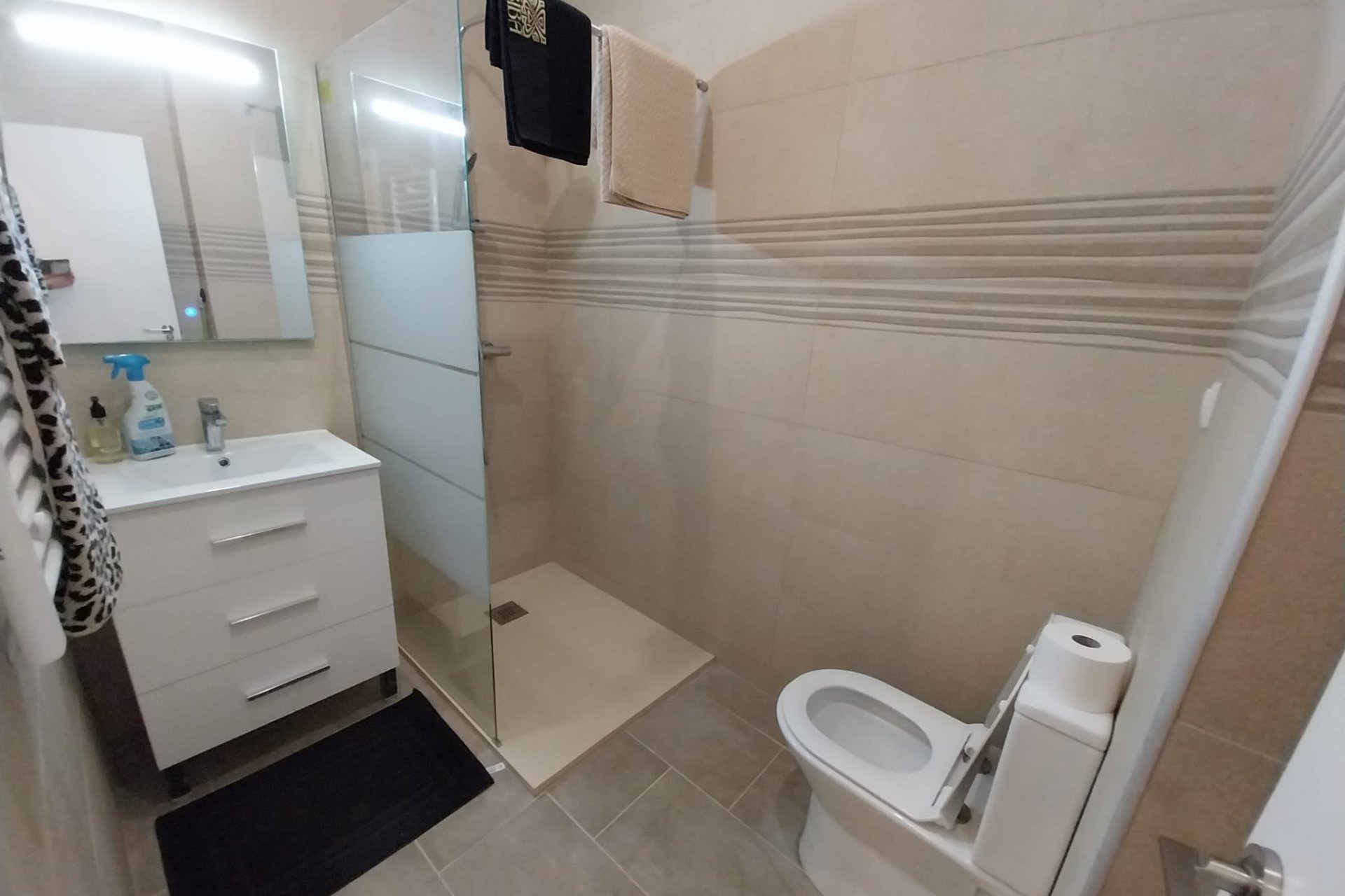 Resale - Townhouse -
Villamartín - Villamartin