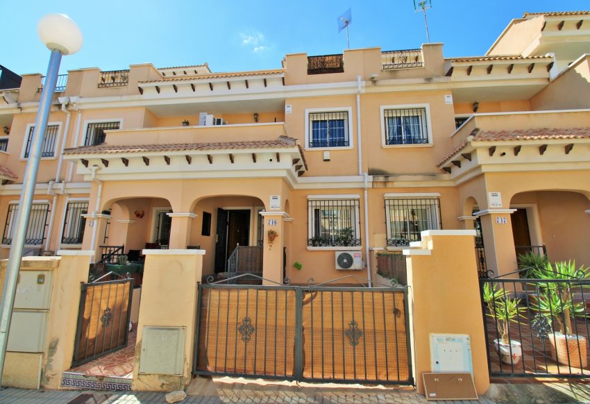 Resale - Townhouse -
Villamartín - Villamartin