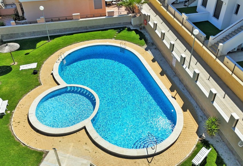 Resale - Townhouse -
Villamartín - Villamartin