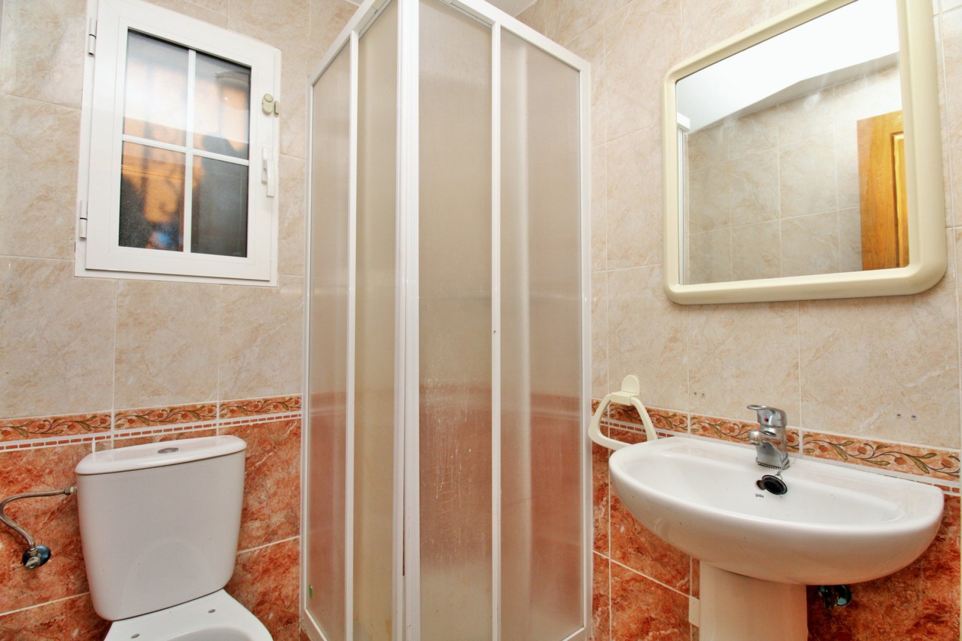 Resale - Townhouse -
Villamartín - Villamartin