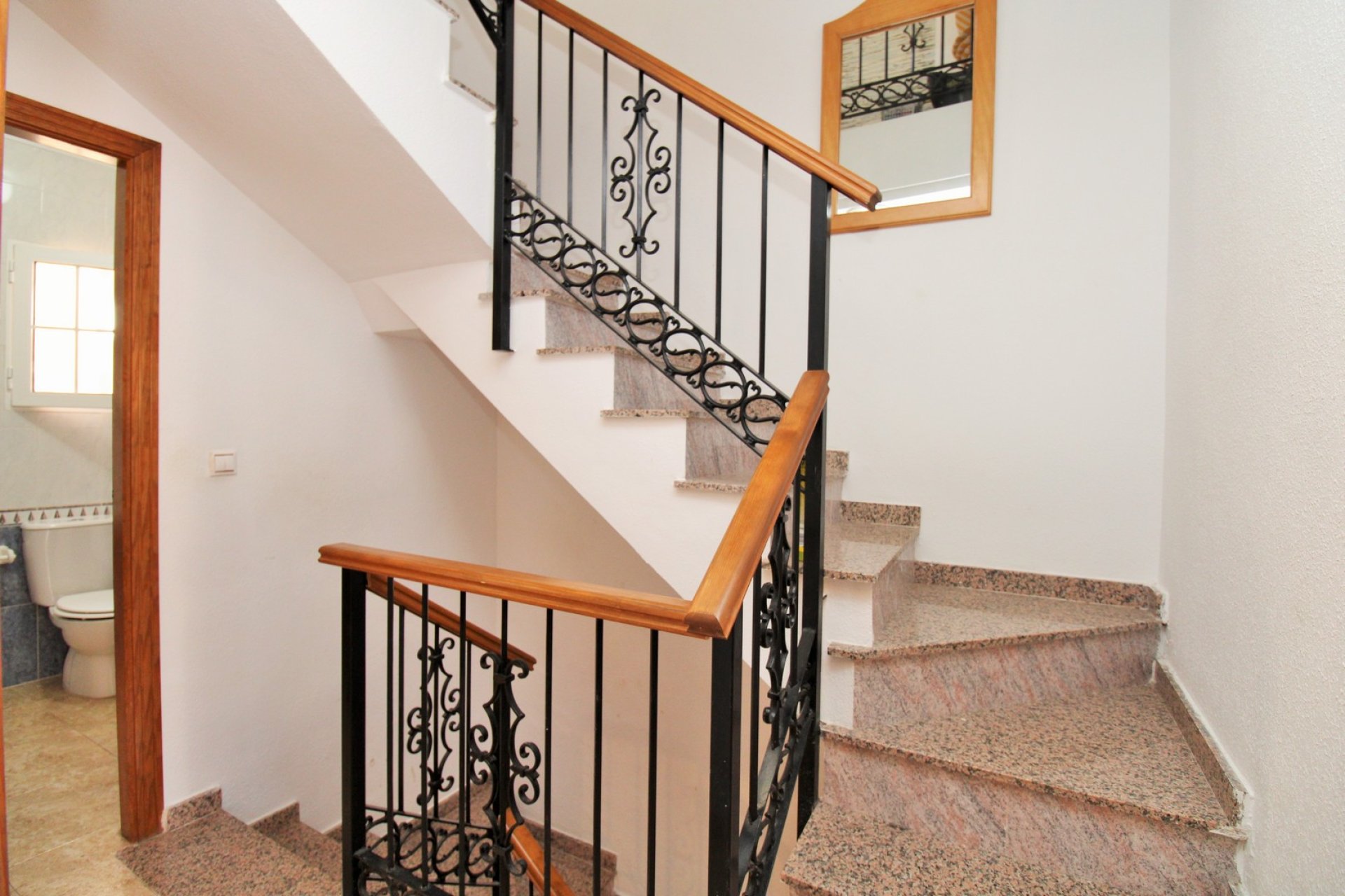 Resale - Townhouse -
Villamartín - Villamartin