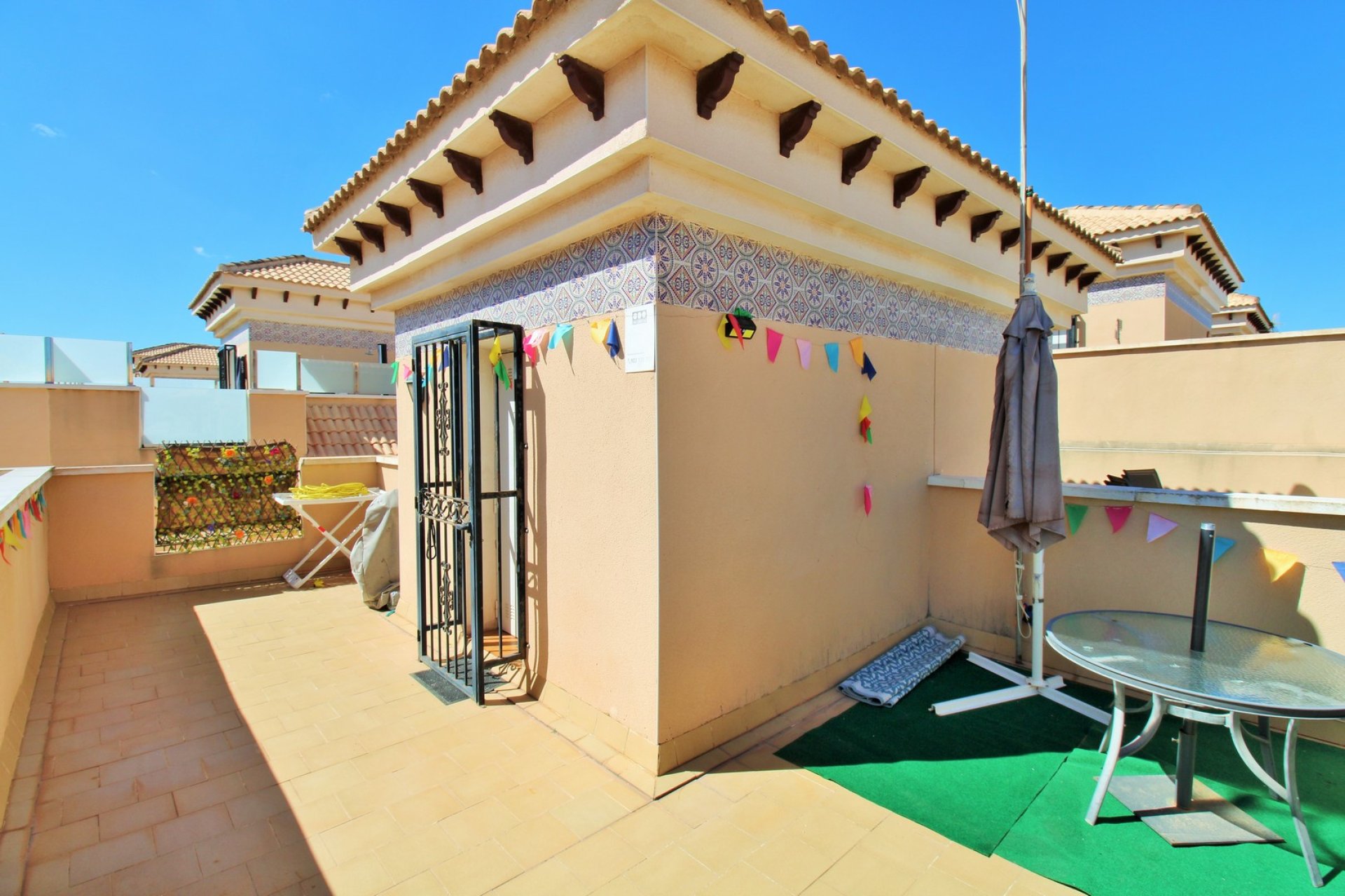 Resale - Townhouse -
Villamartín - Villamartin