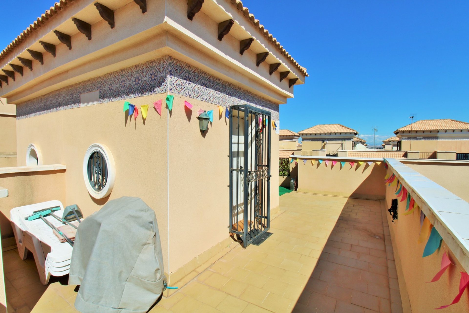 Resale - Townhouse -
Villamartín - Villamartin
