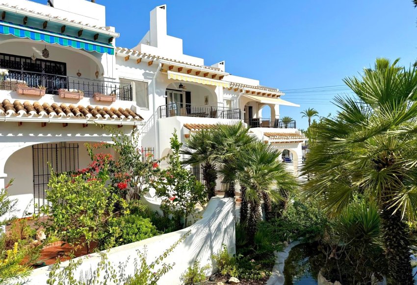 Resale - Townhouse -
Villamartín - Villamartin