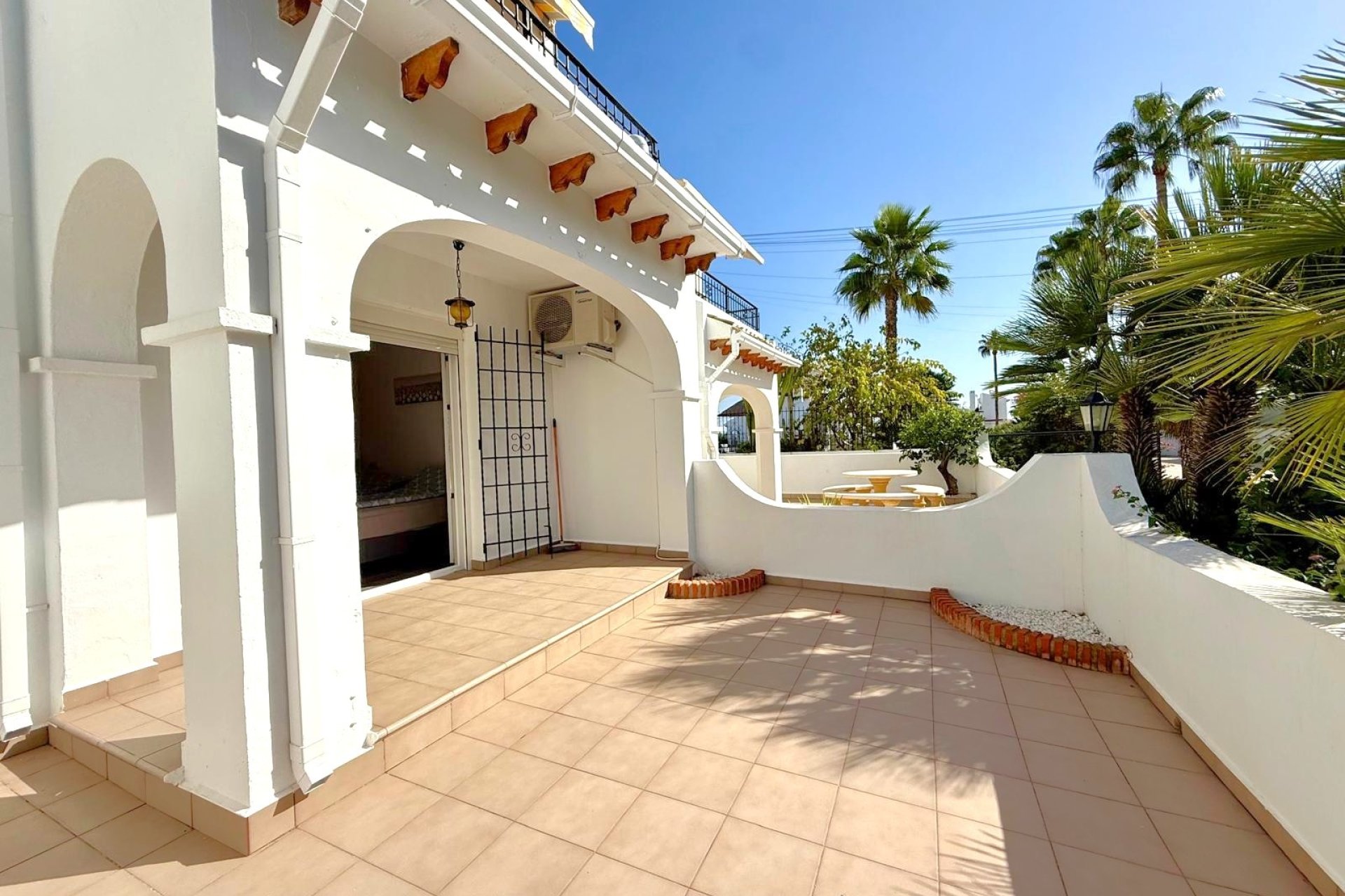 Resale - Townhouse -
Villamartín - Villamartin