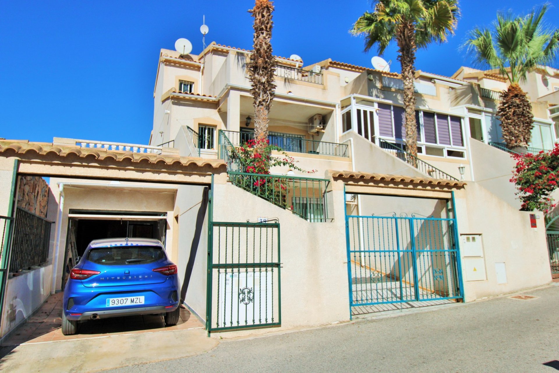 Resale - Townhouse -
Villamartín - Villamartin