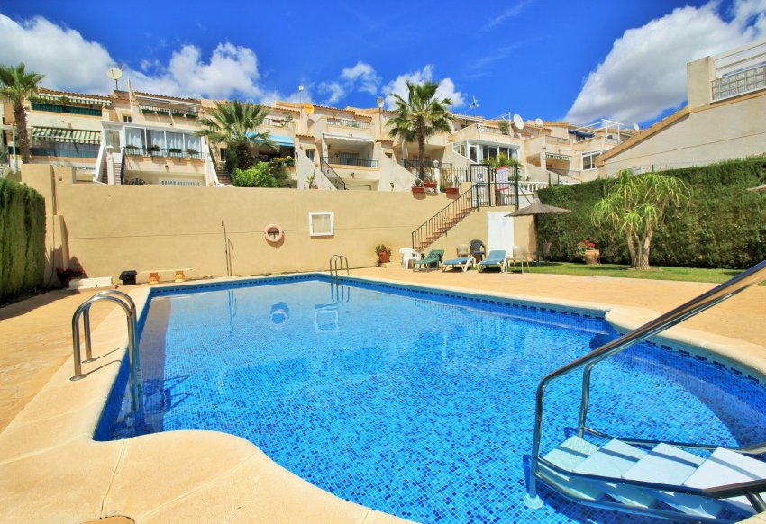 Resale - Townhouse -
Villamartín - Villamartin