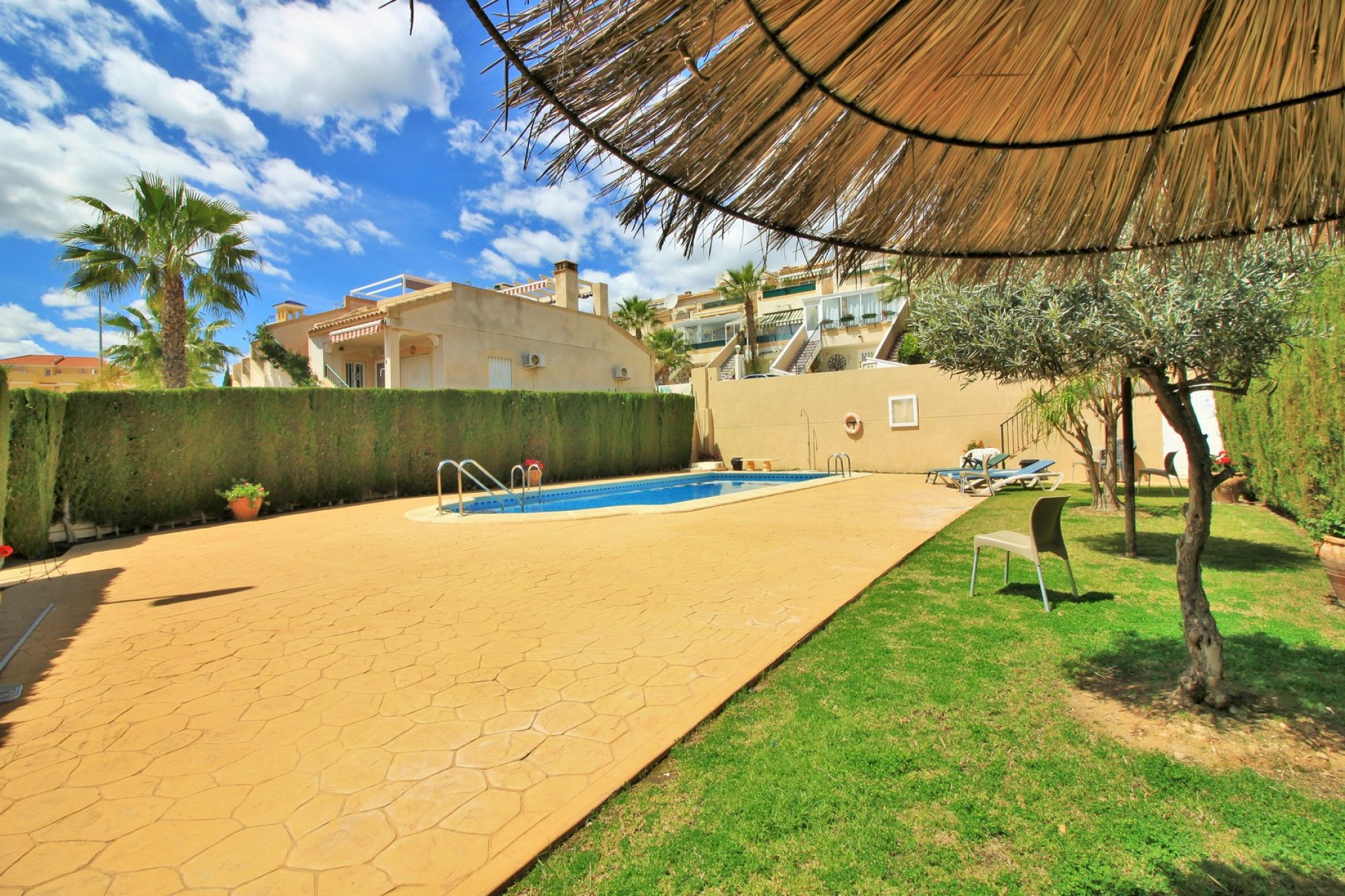 Resale - Townhouse -
Villamartín - Villamartin