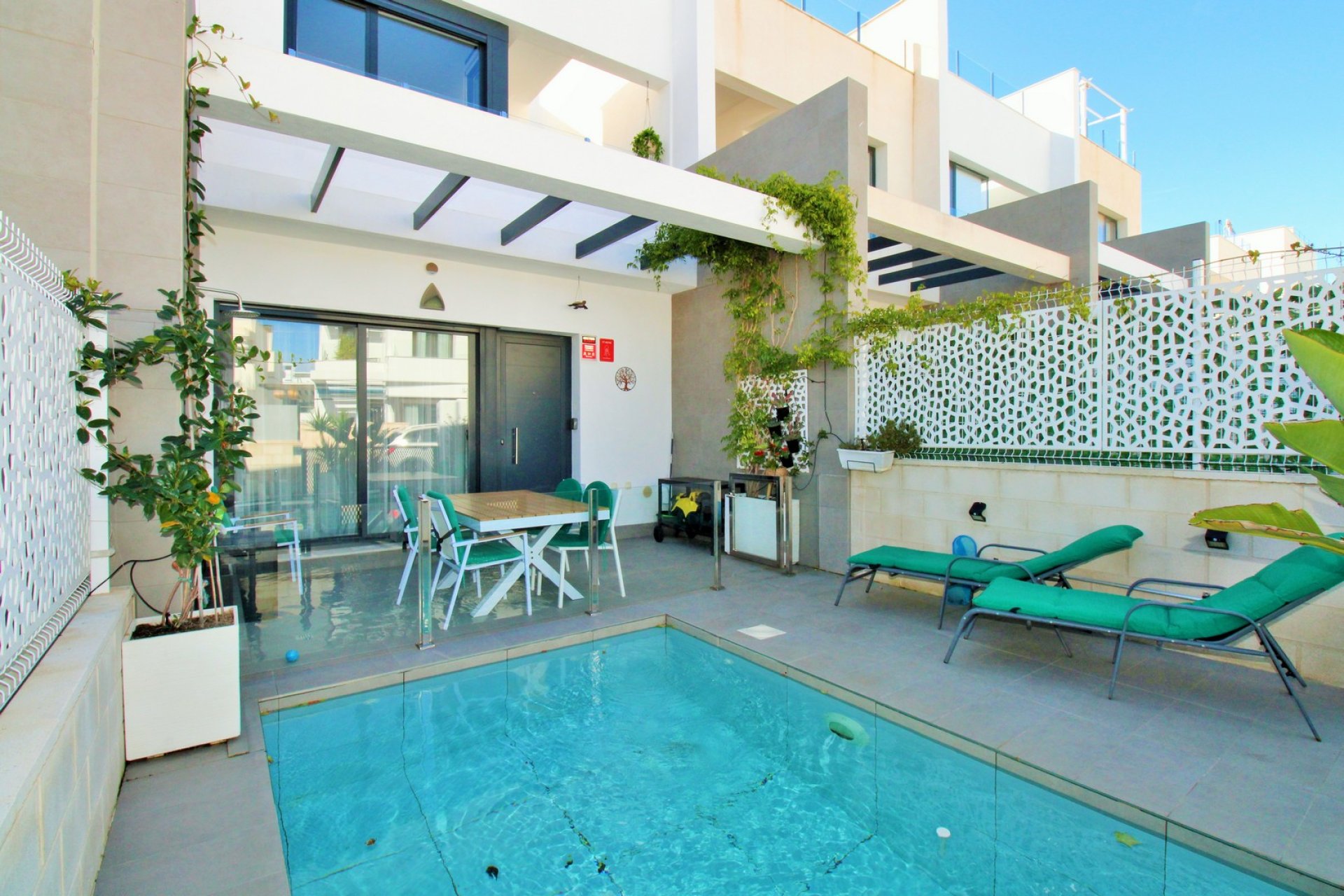 Resale - Townhouse -
Villamartín - Villamartin