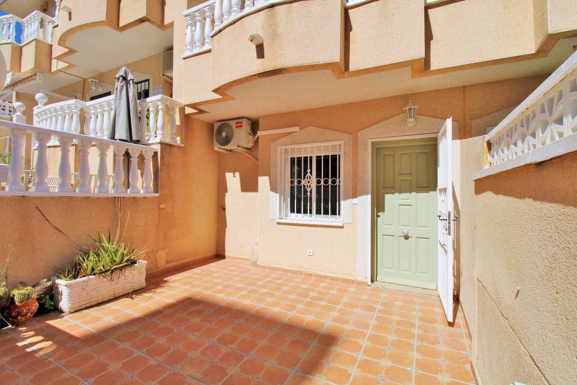 Resale - Townhouse -
Villamartín - Villamartin