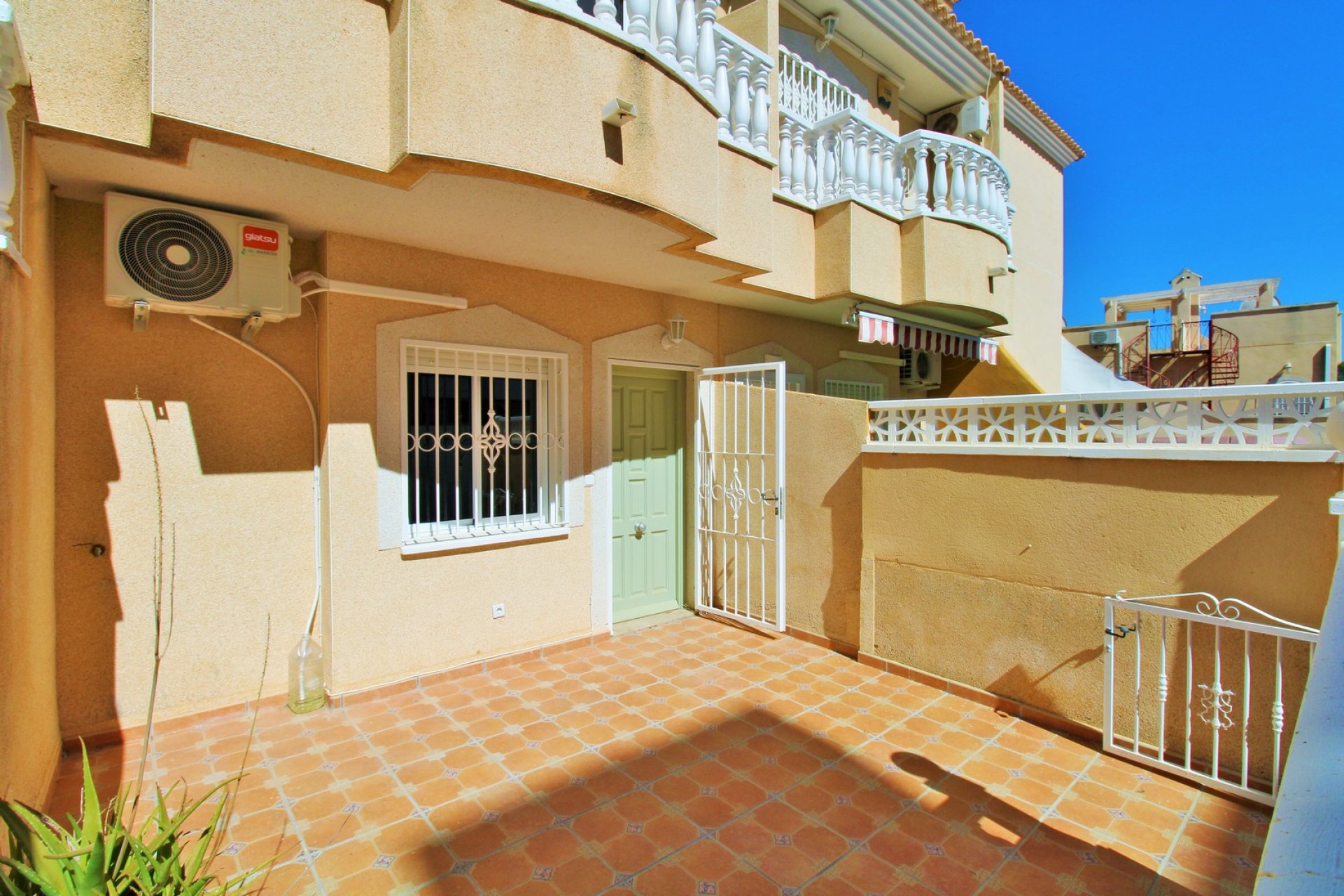 Resale - Townhouse -
Villamartín - Villamartin