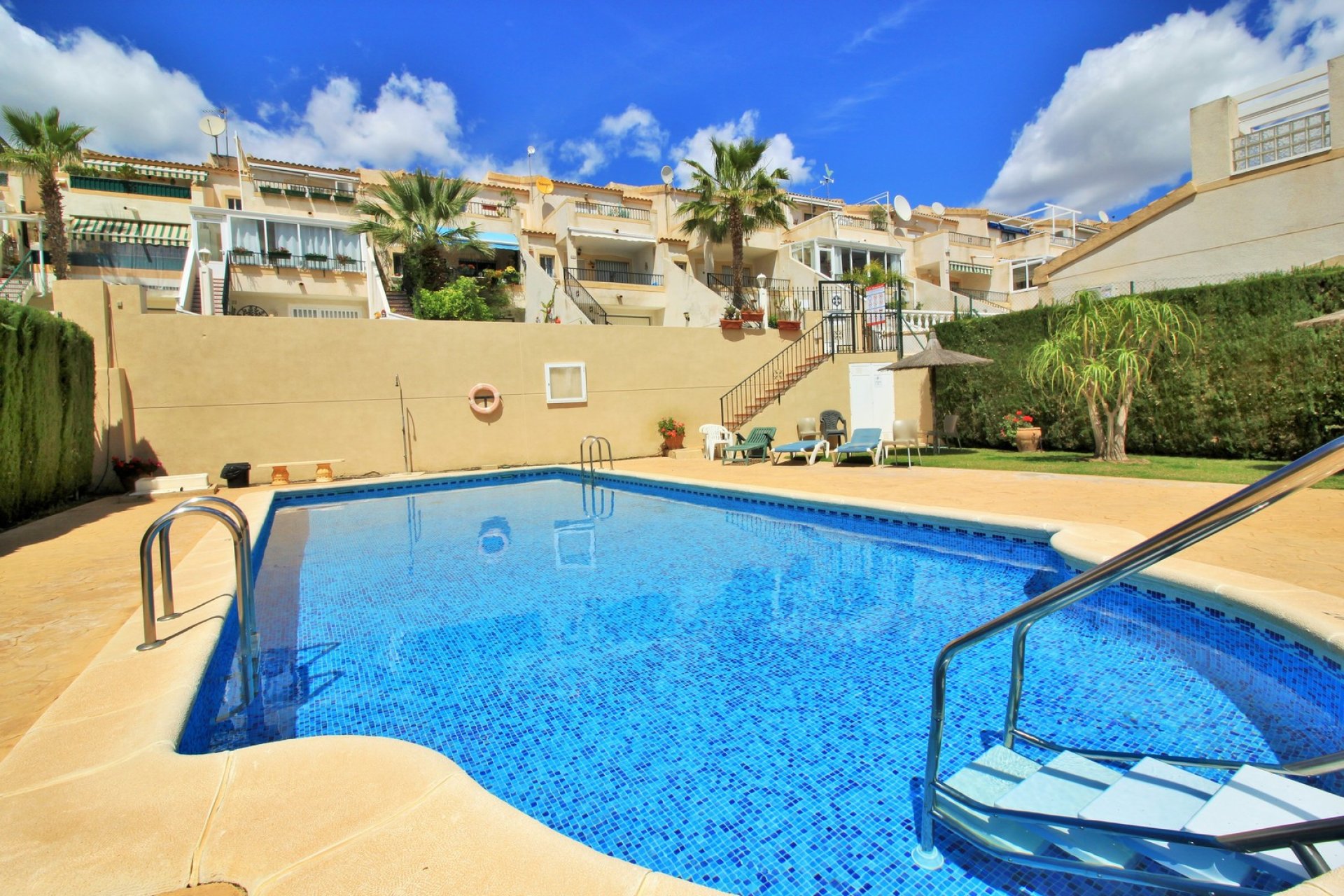 Resale - Townhouse -
Villamartín - Villamartin