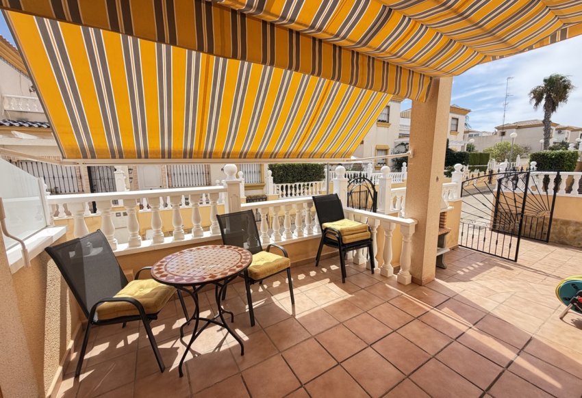 Resale - Townhouse -
Villamartín - Villamartin