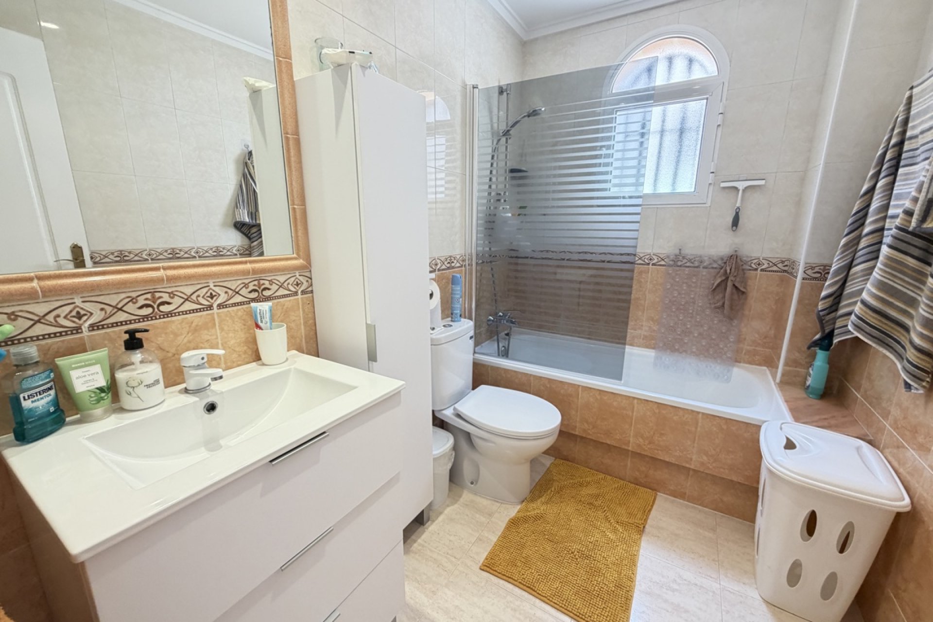 Resale - Townhouse -
Villamartín - Villamartin