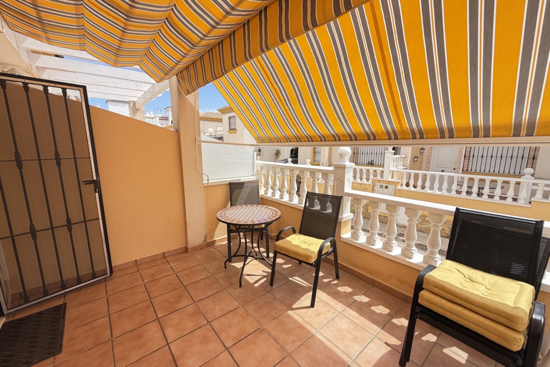 Resale - Townhouse -
Villamartín - Villamartin