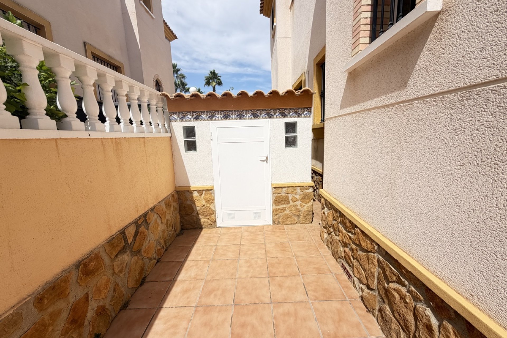 Resale - Townhouse -
Villamartín - Villamartin