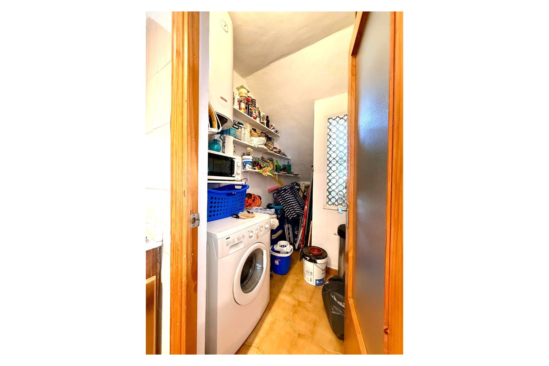 Resale - Townhouse -
Villamartin