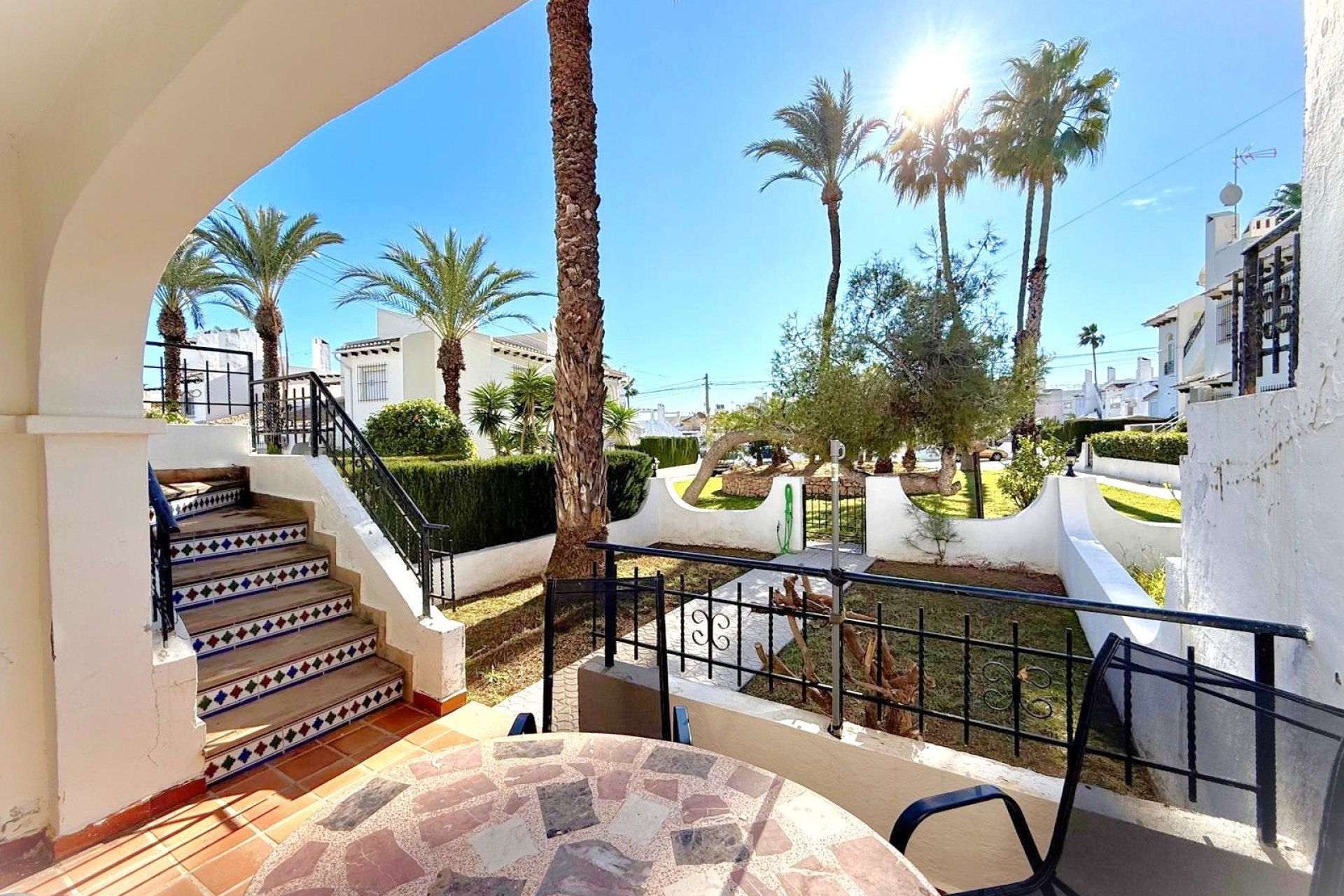 Resale - Townhouse -
Villamartin