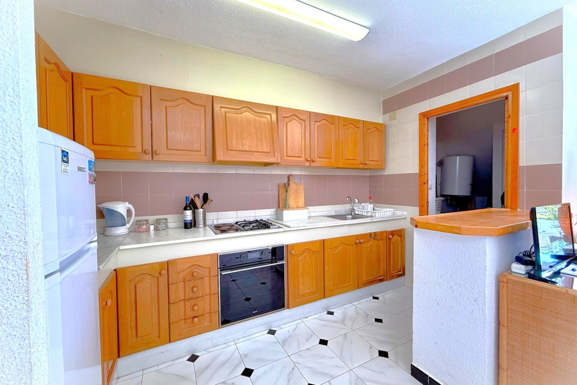 Resale - Townhouse -
Villamartin