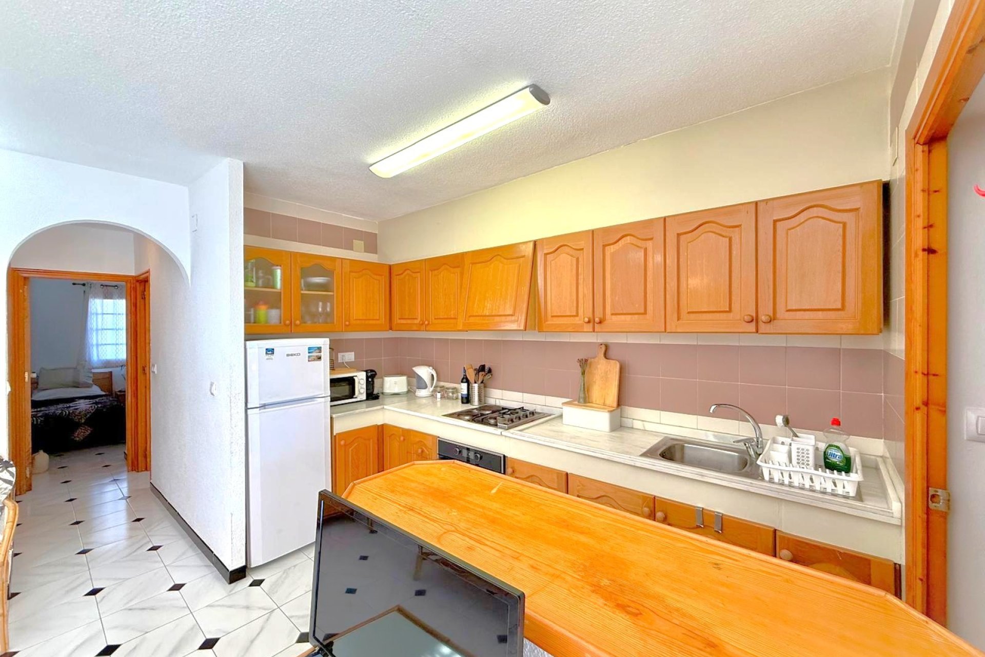 Resale - Townhouse -
Villamartin