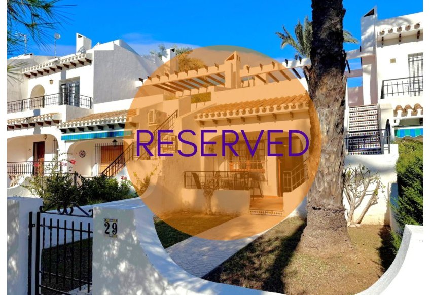 Resale - Townhouse -
Villamartin