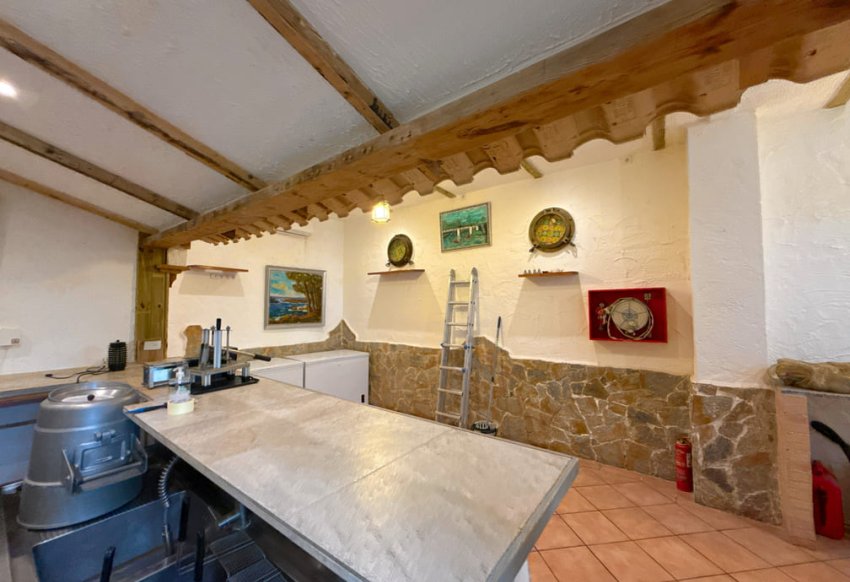 Resale - trespaso -
Mil Palmeras