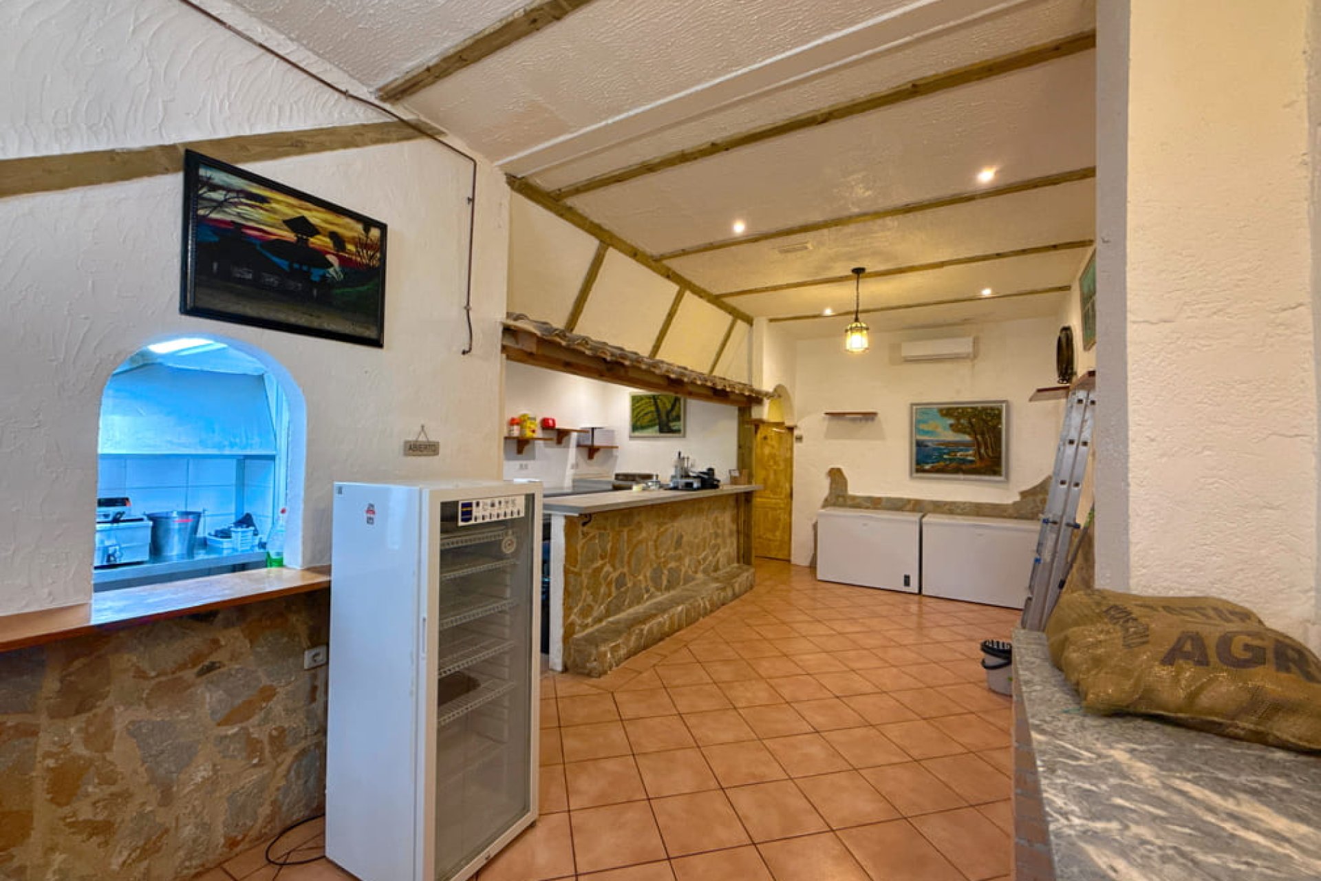 Resale - trespaso -
Mil Palmeras