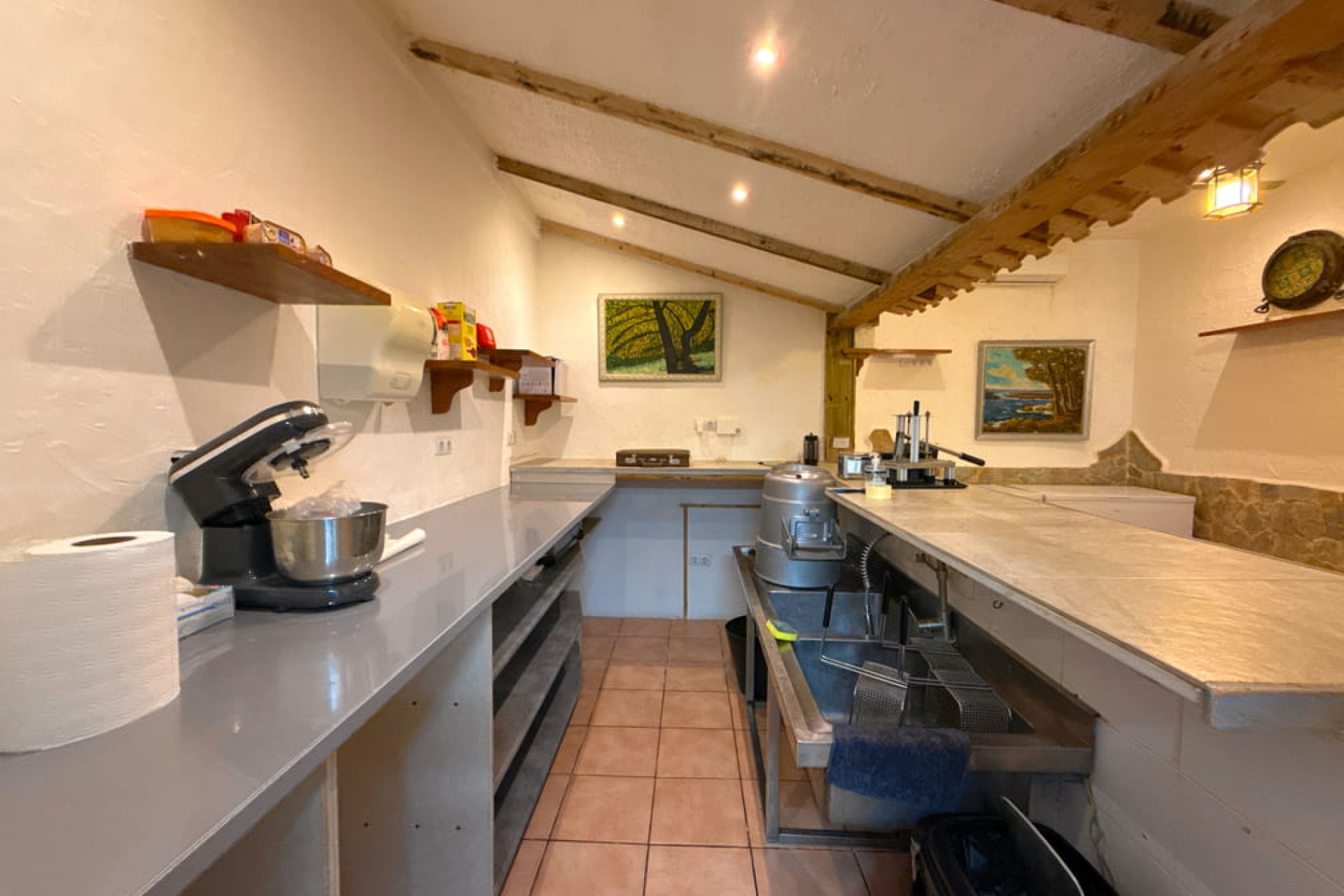 Resale - trespaso -
Mil Palmeras