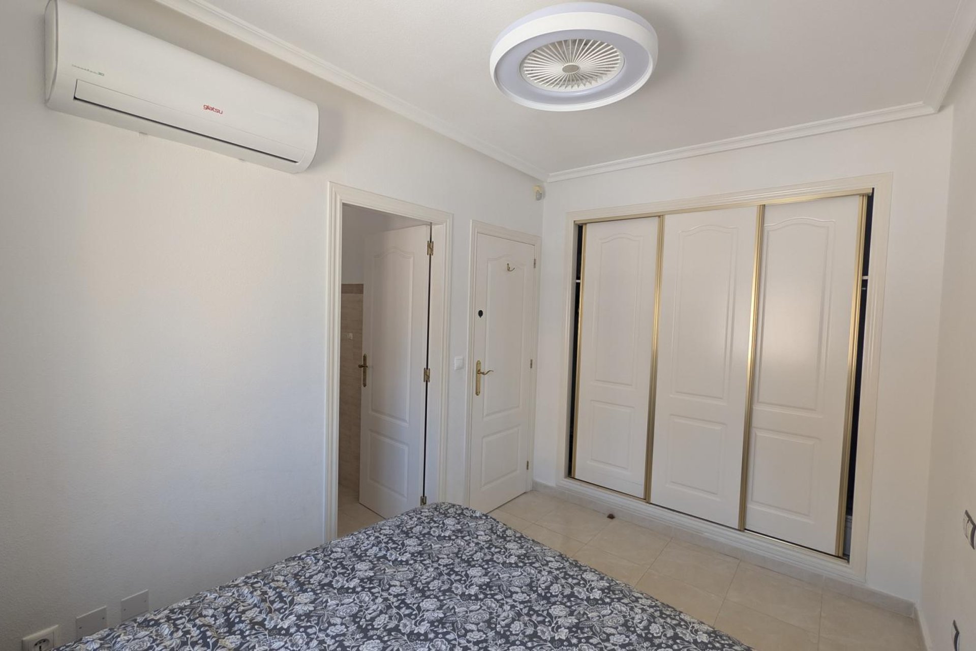Resale - Villa -
Algorfa - Lo Crispen