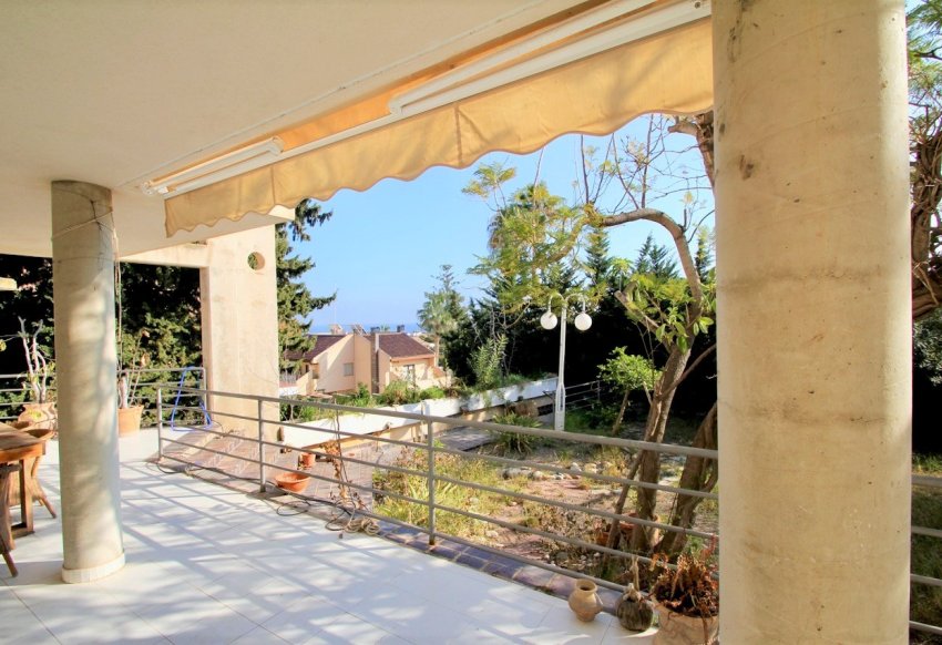 Resale - Villa -
Alicante - Campoamor