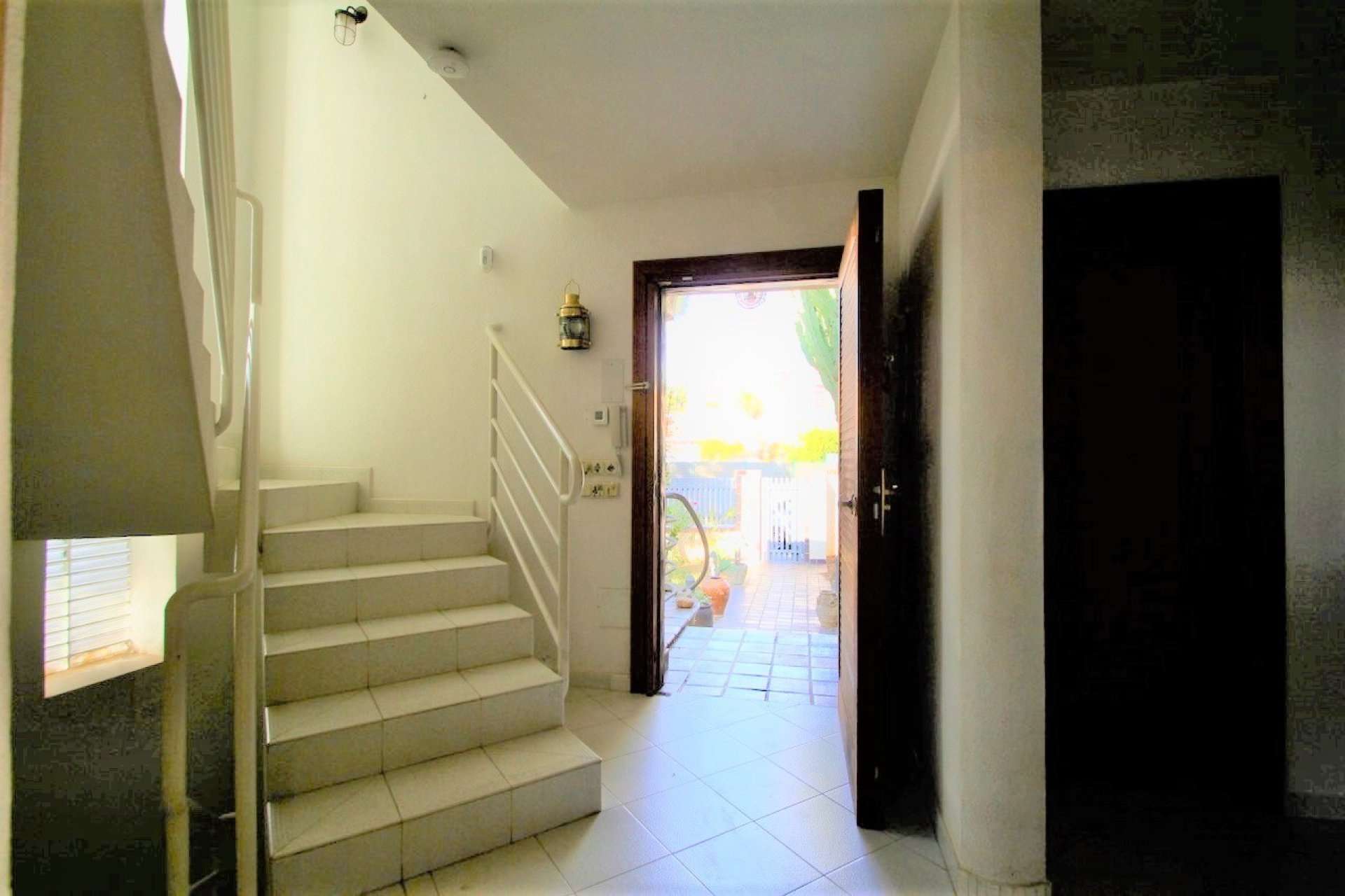 Resale - Villa -
Alicante - Campoamor